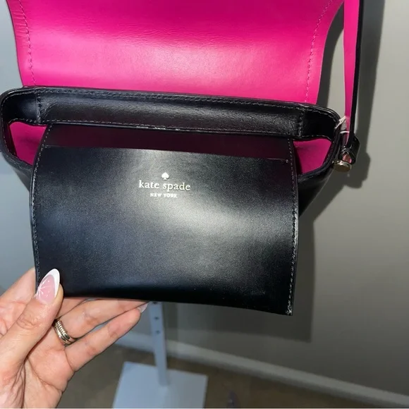 Kate Spade New York Black Leather Crossbody Bag Pink Interior - Picture 6 of 6